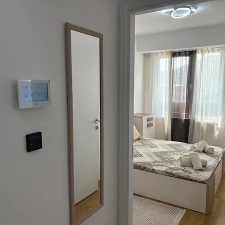Apartment Atom *